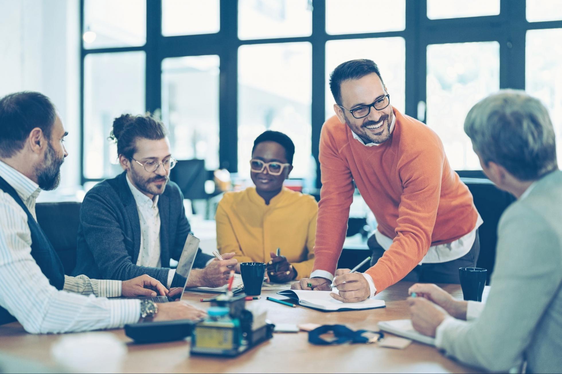 Sesiones colaborativas de análisis económico