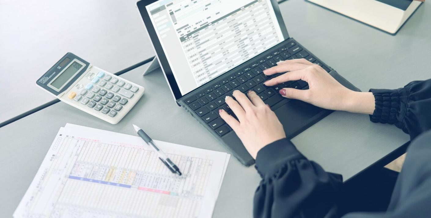 Material educativo sobre fundamentos económicos